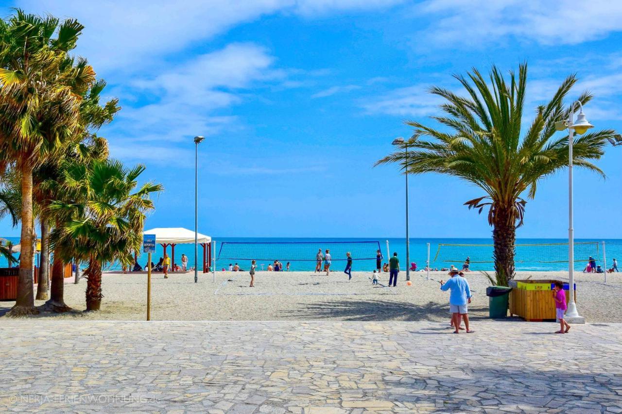 Komfortable Ferienwohnung Erste Strandreihe Playa Burriana Nerja Esterno foto