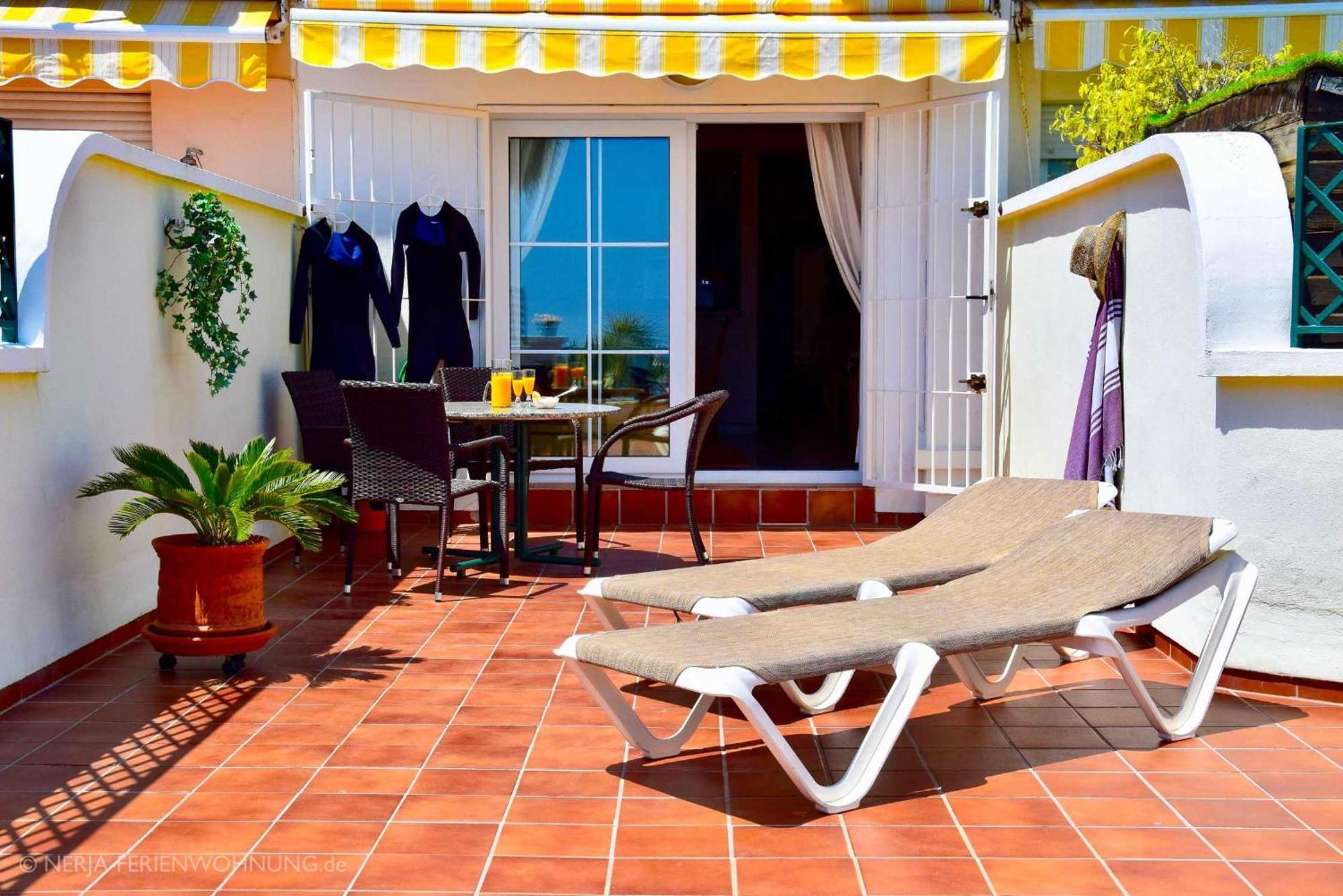 Komfortable Ferienwohnung Erste Strandreihe Playa Burriana Nerja Esterno foto